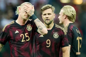 Tuyển Đức để thua 0-1 trên sân Ba Lan trong trận giao hữu quốc tế vào thứ Sáu và tiếp tục chuỗi trận đáng thất vọng.