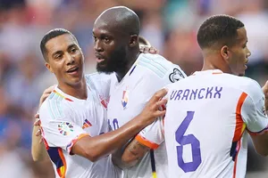 Romelu Lukaku đã ghi hai bàn dẫn dắt tuyển Bỉ giành chiến thắng 3-0 trước Estonia.