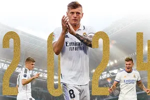 Tiền vệ Toni Kroos đã đồng ý gia hạn hợp đồng thêm một năm tại Real Madrid. 
