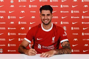 Dominik Szoboszlai có giá 60 triệu bảng, ký hợp đồng 5 năm với Liverpool.