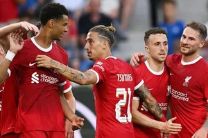 Diogo Jota ghi hai bàn thắng giúp Liverpool giành chiến thắng 4-2 trong trận giao hữu đầu tiên.