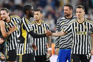 Juventus đã chính thức bị UEFA loại khỏi giải đấu châu Âu vào mùa giải tới.