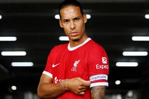 Virgil van Dijk được giao vai trò thủ lĩnh kỷ nguyên mới dưới quyền HLV Jurgen Klopp. 