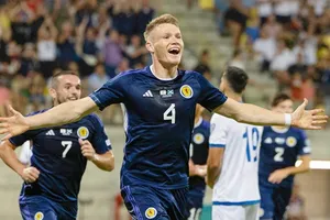Scott McTominay giúp Scotland đánh bại Síp 3-0 và tiến rất gần suất tham dự Euro 2024.