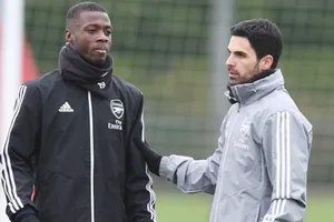 HLV Mikel Arteta cho thấy cách quản lý kiên quyết như thế nào qua trường hợp Nicolas Pepe.