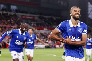 Everton giành chiến thắng đầu tiên trong mùa giải mới với kết quả 3-1 trên sân Brentford.