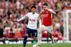 Declan Rice chơi rất tốt trước khi chấn thương lưng trong trận derby Bắc London với Tottenham.