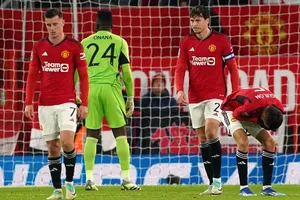 HLV Erik ten Hag thừa nhận Man.United đang “ở tình thế tồi tệ” sau thất bại nhục nhã 0-3 trước Newcastle.