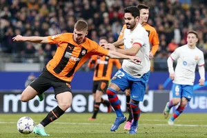 Barcelona nhận thất bại bất ngờ 0-1 trước Shakhtar Donetsk ở Champions League.