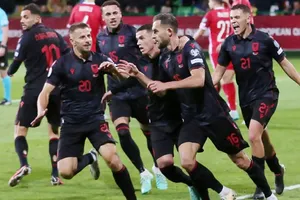 Albania ăn mừng chiến tích giành suất tham dự kỳ giải lớn lần thứ 2 trong lịch sử.