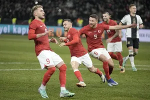 Thổ Nhĩ Kỳ ngược dòng đánh bại chủ nhà Đức với tỷ số 3-2 trong trận giao hữu hôm thứ Bảy.