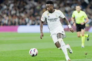 Vinicius Junior bị rách cơ chân có nguy cơ không thể chơi cho Real Madrid khoảng 10 tuần.