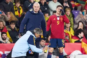 Tiền vệ Gavi đối mặt nguy cơ phải vắng mặt ở vòng chung kết Euro 2024 vào mùa hè tới.