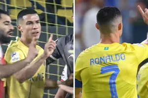 Cristiano Ronaldo ra dấu thuyết phục trọng tài rằng đó không phải là một quả phạt đền.