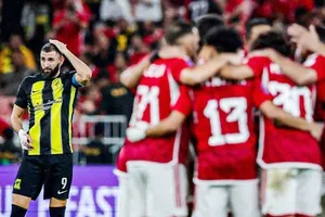 Karim Benzema sút hỏng phạt đền góp phần khiến Al Ittihad bị loại sớm.
