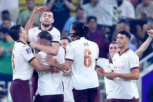 Man.City dễ dàng vượt qua Urawa Red Diamonds với tỷ số 3-0 trong trận bán kết.