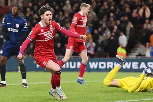 Hayden Hackney ghi bàn giúp Middlesbrough quật ngã Chelsea 1-0 ở lượt đi bán kết Cúp Liên đoàn.