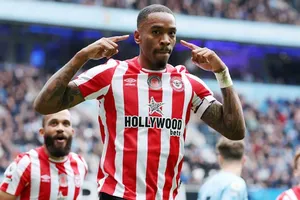 Ivan Toney không loại trừ khả năng rời Brentford ngay tháng này.