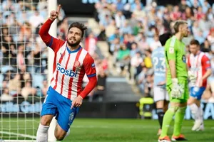 Girona thắng 1-0 tại Celta Vigo 1-0 để vượt qua Real Madrid một lần nữa trở lại vị trí dẫn đầu.
