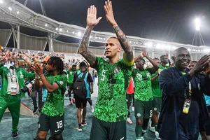 Nigeria tiến vào bán kết Cúp các quốc gia châu Phi bằng chiến thắng 1-0 trước Angola.