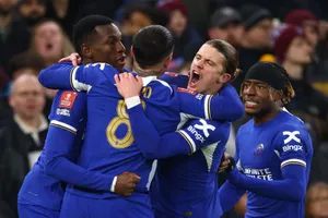 Chelsea đã phản ứng bằng chiến thắng tuyệt vời 3-1 trên sân Aston Villa ở trận đá lại vòng 4 FA Cup.
