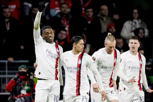 AC Milan đã tiến vào vòng 1/8 Europa League mặc dù đã thua 2-3 trước Rennes ở lượt về.