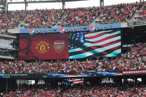 Khán đài chật cứng khi Arsenal và Man.United gặp nhau ở Mỹ vào tháng 7 năm ngoái.