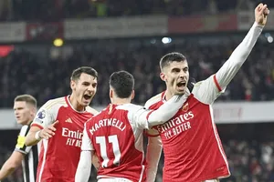 Arsenal nâng chuỗi trận thắng liên tiếp ở Premier League lên con số 6 khi vùi dập Newcastle 4-1.