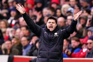Một bộ phận người hâm mộ Chelsea trút giận lên ông chủ người Mỹ và HLV Mauricio Pochettino.
