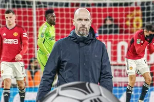Tương lai HLV Erik ten Hag bấp bênh hơn sau hàng loạt thất bại đáng xấu hổ.