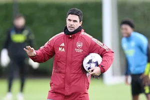 HLV Mikel Arteta khẳng định phong độ ghi bàn tuyệt vời của Arsenal không thay đổi kế hoạch ký một tiền đạo mới.