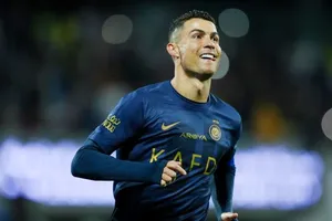 Cristiano Ronaldo lập hat-trick thứ 2 trong vòng 72 giờ khi Al-Nassr đánh bại chủ nhà Abha 8-0.