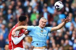 Erling Haaland đã bất lực trong thế trận phòng ngự quá kín kẽ của Arsenal.