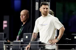 Lionel Messi không thể thi đấu hôm thứ Tư vì chấn thương.
