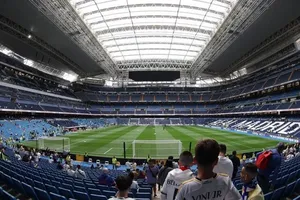 Real Madrid xin phép UEFA thi đấu với Man.City dưới mái vòm đóng kín ở sân Santiago Bernabeu.