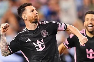 Lionel Messi giúp Inter Miami giành chiến thắng 3-2 trước chủ nhà Sporting Kansas City.