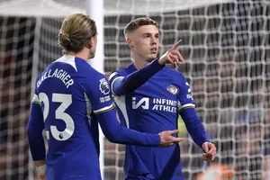 Tiền vệ trẻ Cole Palmer ghi 4 bàn giúp Chelsea hủy diệt Everton 6-0.