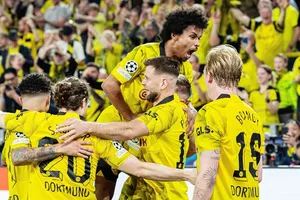 Borussia Dortmund đảm bảo bóng đá Đức có ít nhất 5 đại diện tham dự Champions League mùa tới.