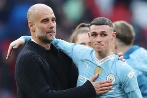 HLV Pep Guardiola ủng hộ Phil Foden cam kết tương lai để trở thành huyền thoại Man.City.