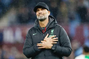 HLV Jurgen Klopp chia tay Liverpool với sự tiếc nuối không thể giúp CLB giành nhiều danh hiêu hơn.