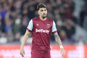 Tiền vệ Lucas Paqueta của West Ham bị buộc tội dàn xếp tỷ số trong 4 trận ở Premier League.