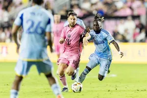 Lionel Messi ghi bàn nhưng Inter Miami vẫn thua đội khách Atlanta United 1-3.