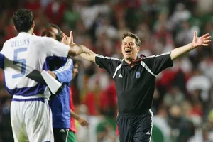 “King” Otto Rehhagel là người dẫn dắt ĐT Hy Lạp tại cuộc hành trình huyền diệu Euro 2004