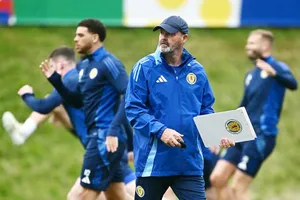 HLV Steve Clarke mạnh dạn tuyên bố tuyển Scotland của ông “không sợ bất kỳ ai”.