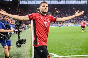 Nedim Bajrami (Albania) ghi bàn thắng nhanh nhất trong lịch sử giải đấu chỉ sau 23 giây.