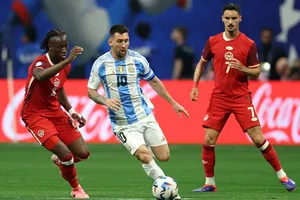 Lionel Messi hài lòng khi Argentina lần đầu khởi đầu một giải đấu lớn dưới quyền HLV Lionel Scaloni với chiến thắng.