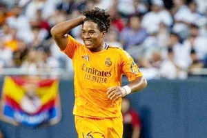 Tiền đạo trẻ Endrick ra mắt Real Madrid trong trận thua giao hữu thua 0-1 trước AC Milan.