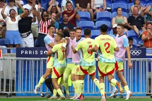 Olympic Tây Ban Nha đã lọt vào bán kết sau thắng lợi cách biệt 3-0 trước Nhật Bản