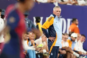 HLV Carlo Ancelotti gạt bỏ những bàn tán xung quanh thất bại của Real Madrid trước Barcelona tại Mỹ.