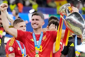 Một năm ở Saudi Pro League có lẽ đủ để cho Aymeric Laporte thấy anh đang phí hoài đẳng cấp của mình.